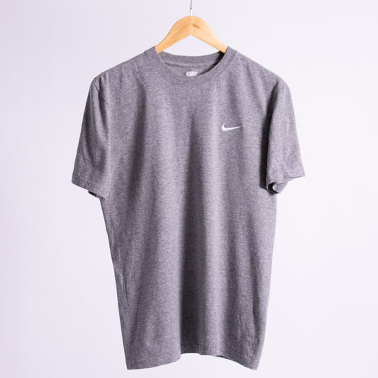 Vintage Nike Emb Logo Tee - Medium