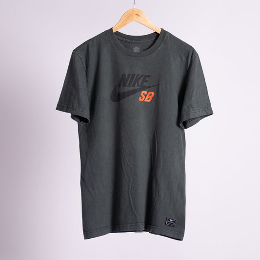 Vintage Nike Logo Tee - Medium