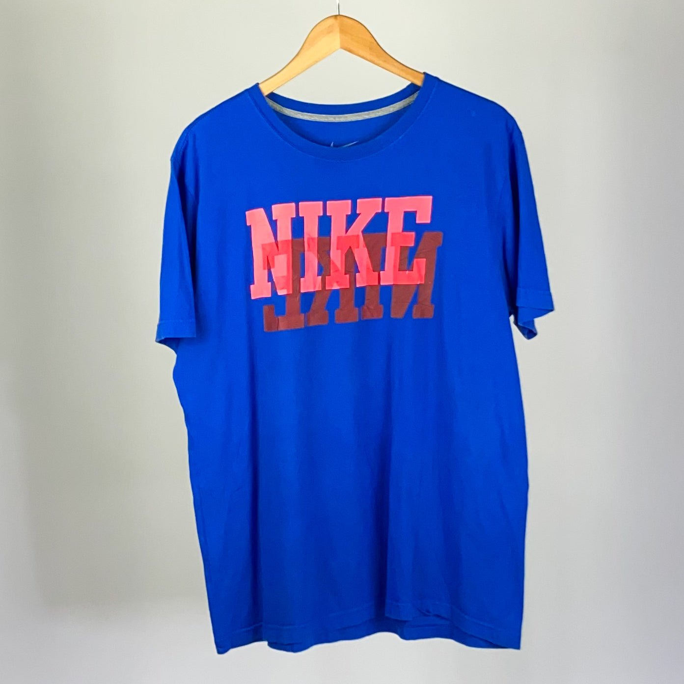 Vintage Nike Logo Tee - Large