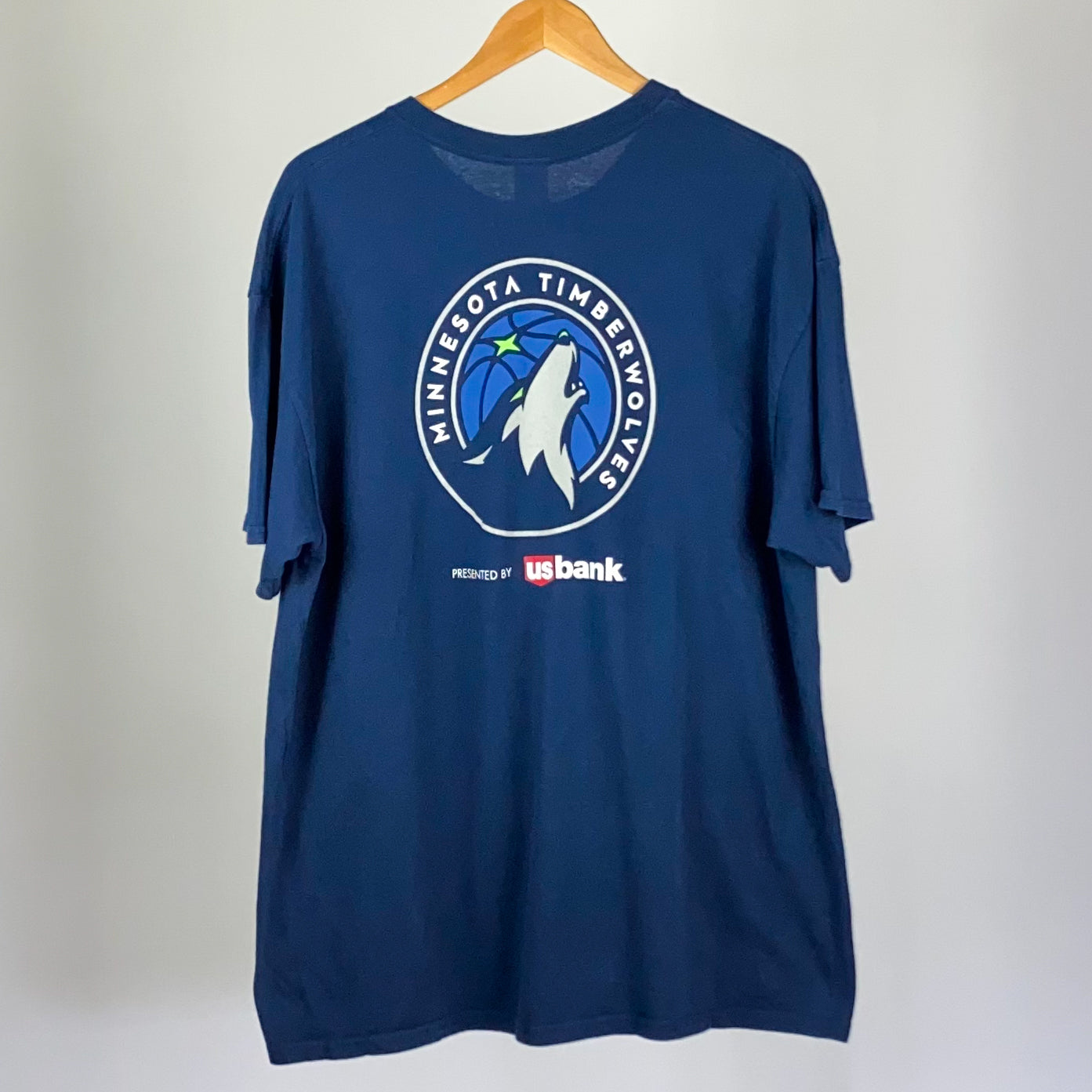 Vintage Minnesota Timberwolves Tee - XL