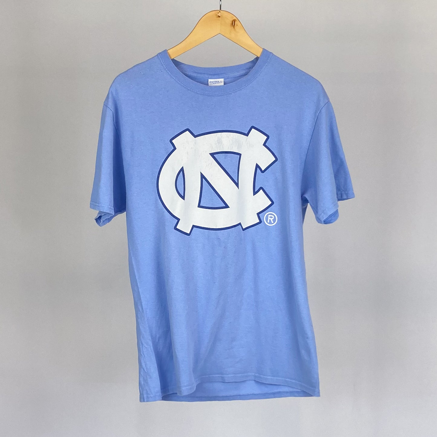 Vintage NCAA North Carolina Tar Heels Logo Tee - Medium